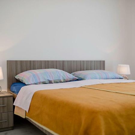 Apartman Jasmina Banjol Esterno foto