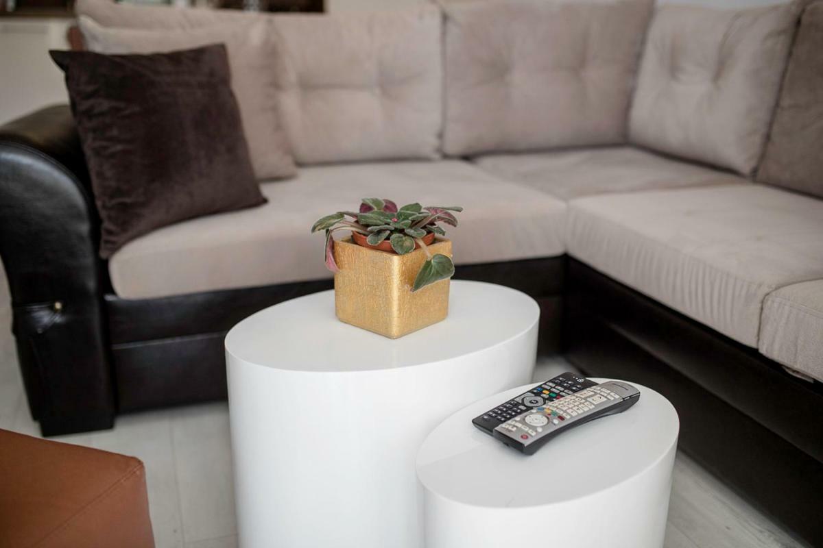 Apartman Jasmina Banjol Esterno foto